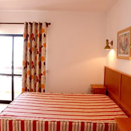 Mirachoro Da Rocha Apartament