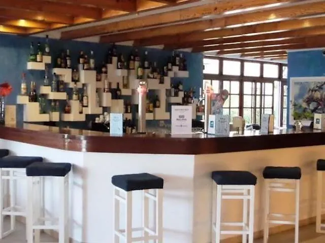 Mirachoro Da Rocha Apartment *